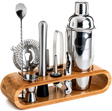 Elegantes Cocktail-Set mit Holzständer