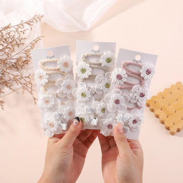 Blumenhafte Haarspangen